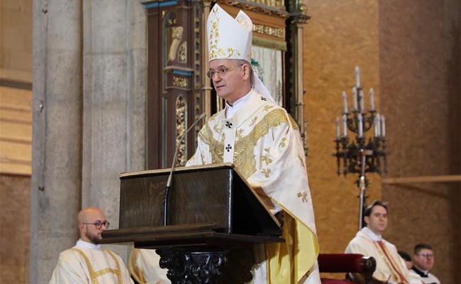 Nadbiskup Kutleša predvodio misno slavlje svetkovine Rođenja Gospodinova u Zagrebačkoj katedrali